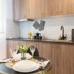 Pizarro Malaga Апартаменти Торремолінос