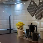Pizarro Malaga Апартаменти *